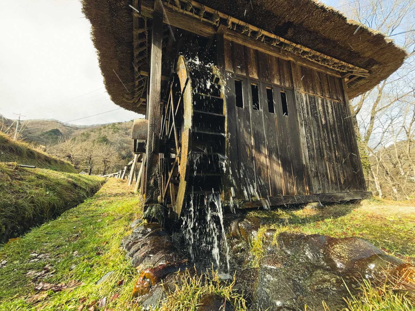 前沢曲家集落の水車小屋