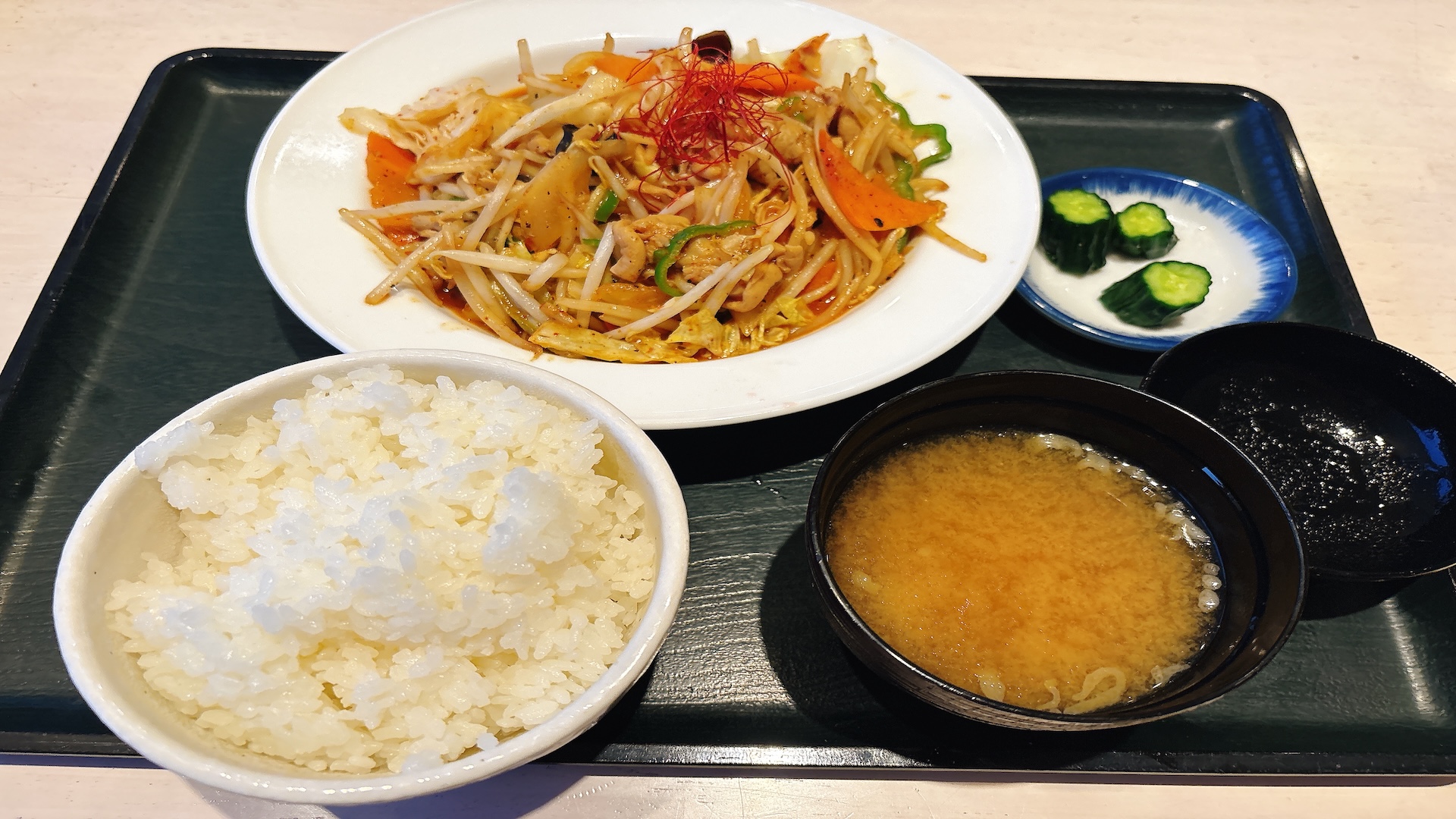 モツ炒め定食